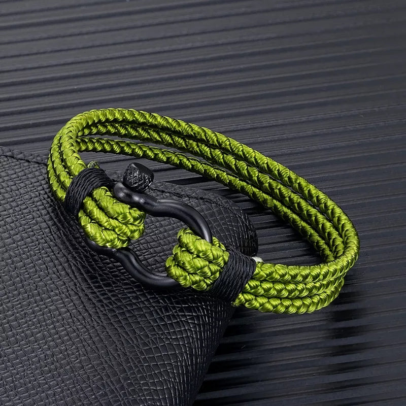 Bracciale con fibbia a ferro di cavallo in acciaio inossidabile